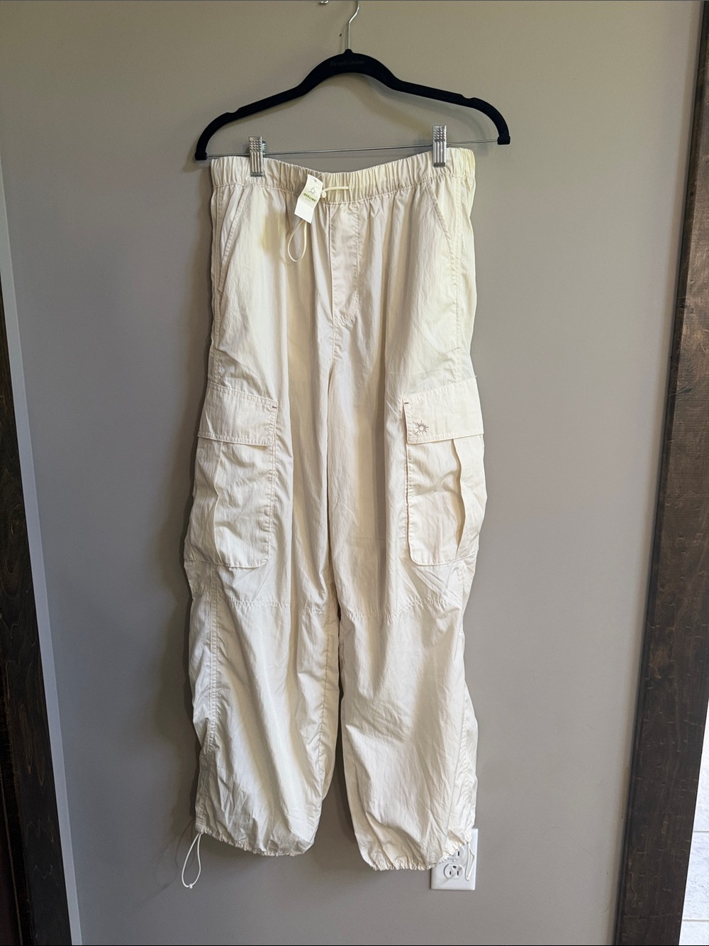 aerie Off-White Cargo Track Joggers